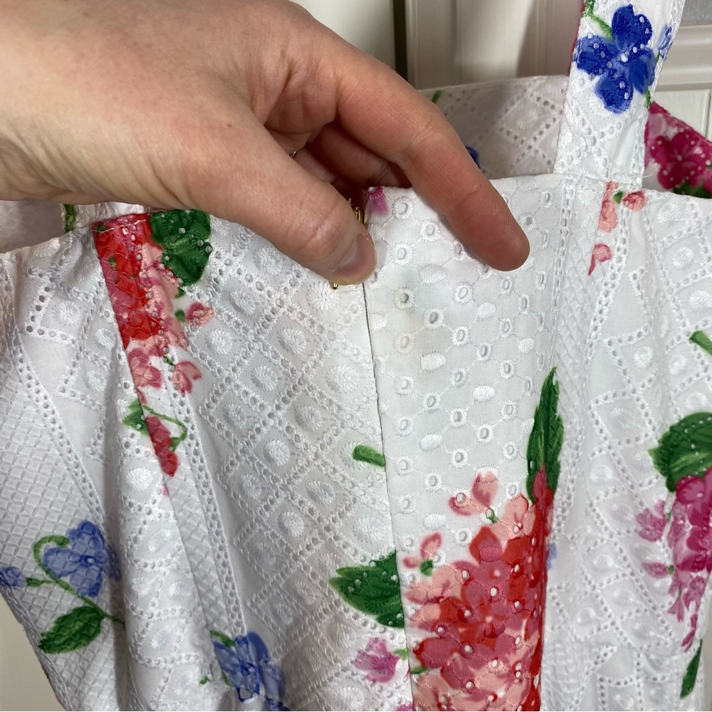 Draper James Josephine Love Circle Dress in Printed Hydrangea size 2 midi eyelet - Picture 6 of 9